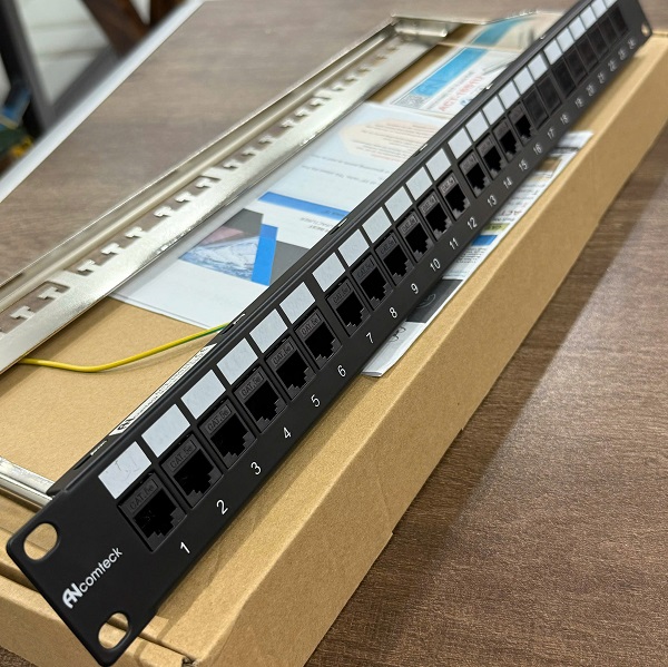 Thanh đấu nổi patch panel 16 cổng Cat5E UTP 1U 19inch hiệu Ancomteck